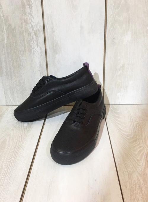 Sneakers Black Purple