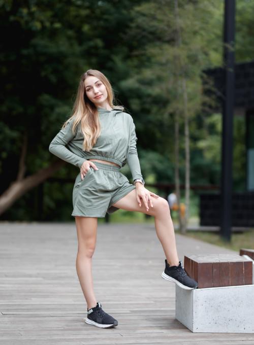 Жіночий костюм BN001 Olive